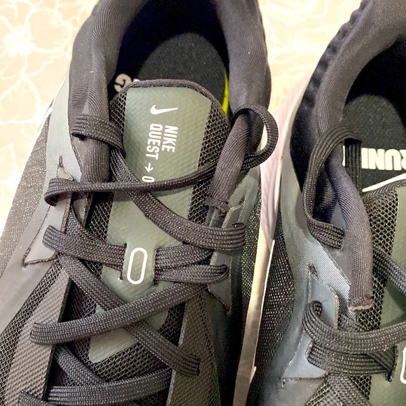 Shoes - Picture 4 of 6